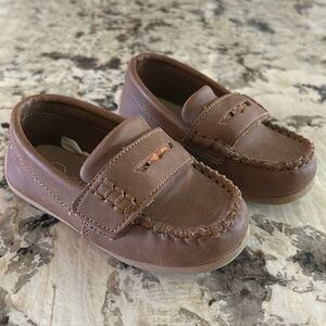 Toddler penny loafers size 6
